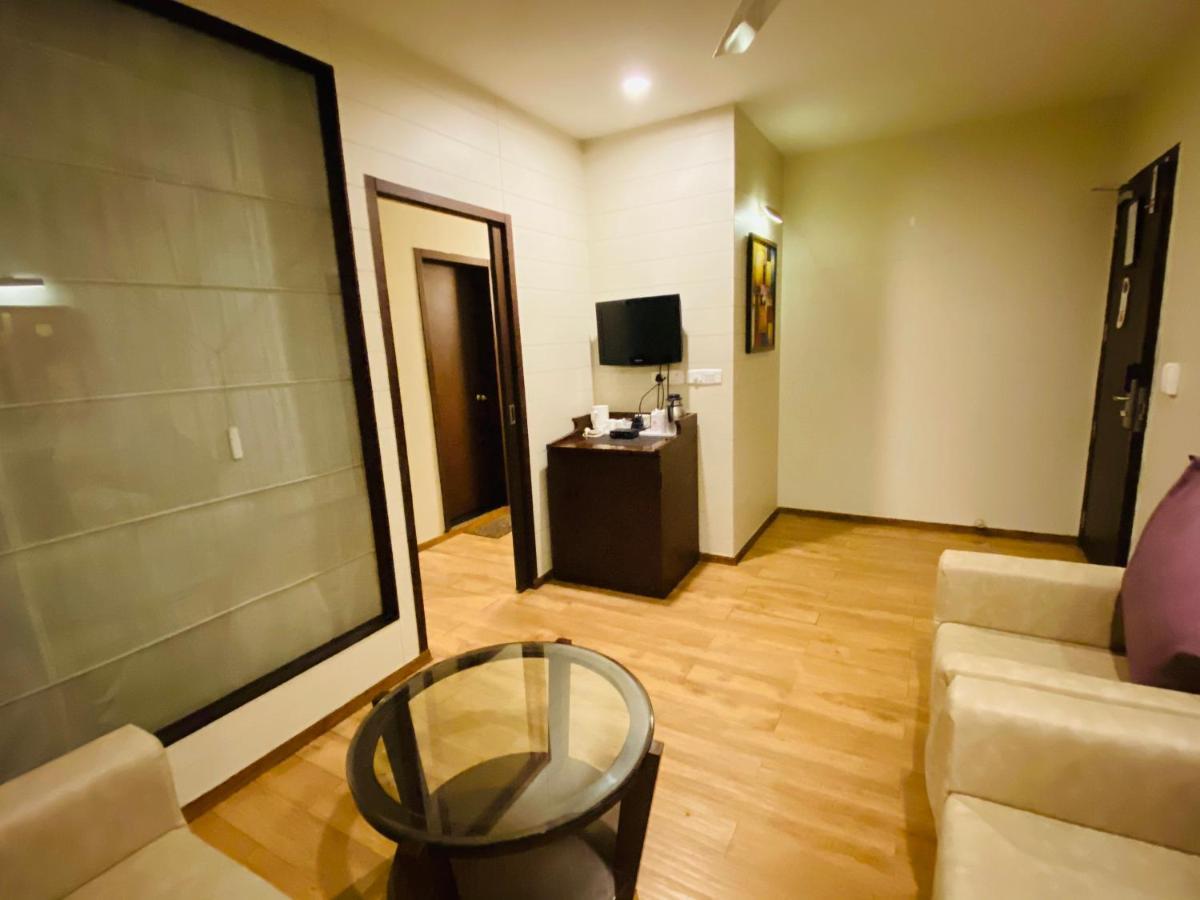 מלון סיליגורי Saluja Residency מראה חיצוני תמונה