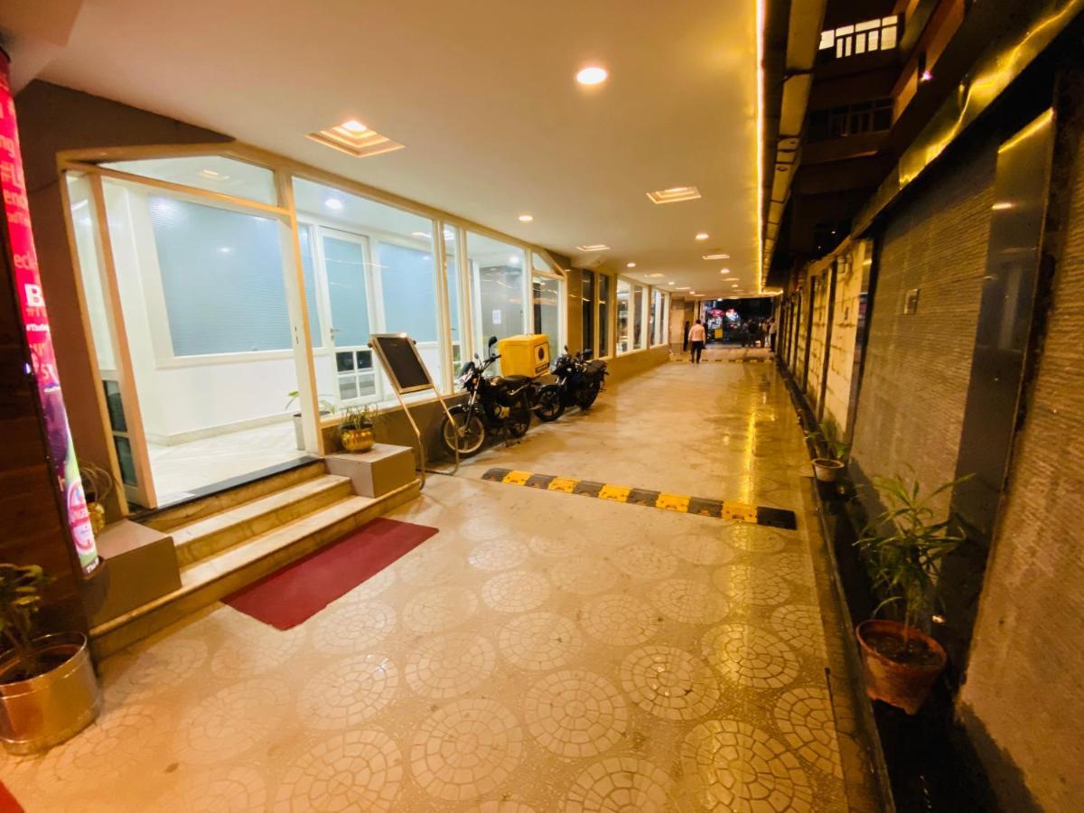 מלון סיליגורי Saluja Residency מראה חיצוני תמונה
